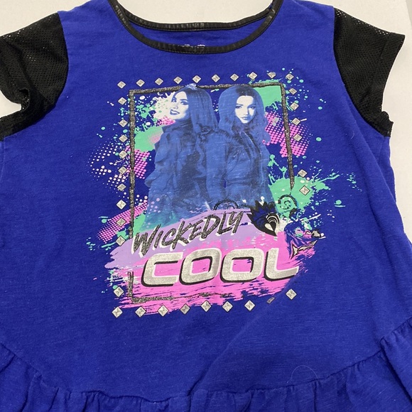 Girls Descendants Bundle! Blue Descendants Shirt & Matching Necklaces - Picture 2 of 12